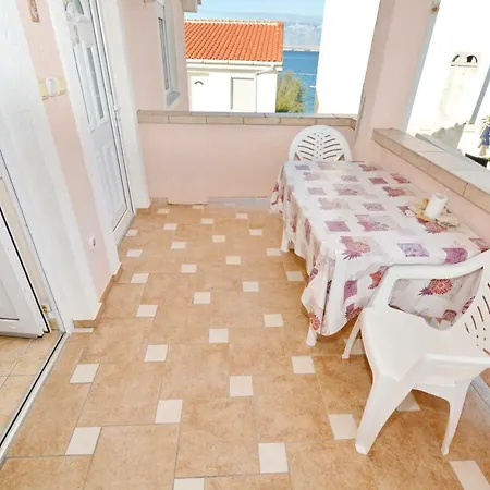 Stefi Apartman Vir