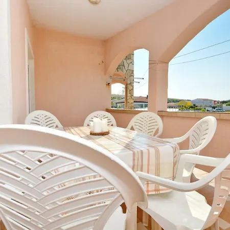 Stefi Apartman Vir