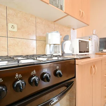 Stefi Apartman *