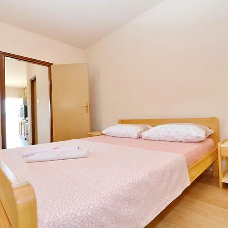 Apartman Stefi *
