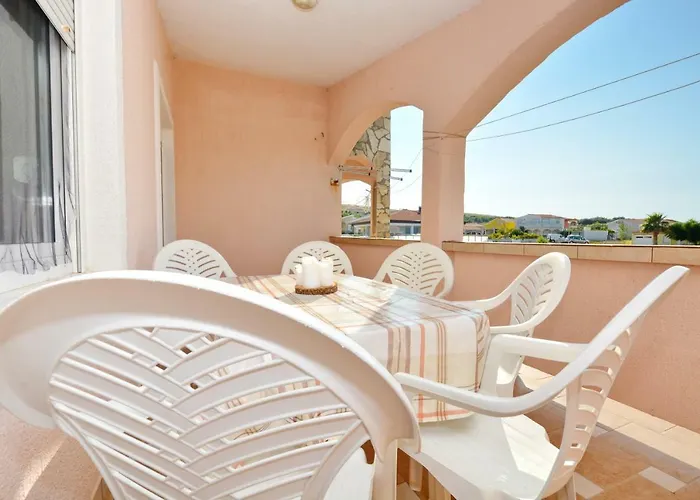 Stefi Appartement Vir